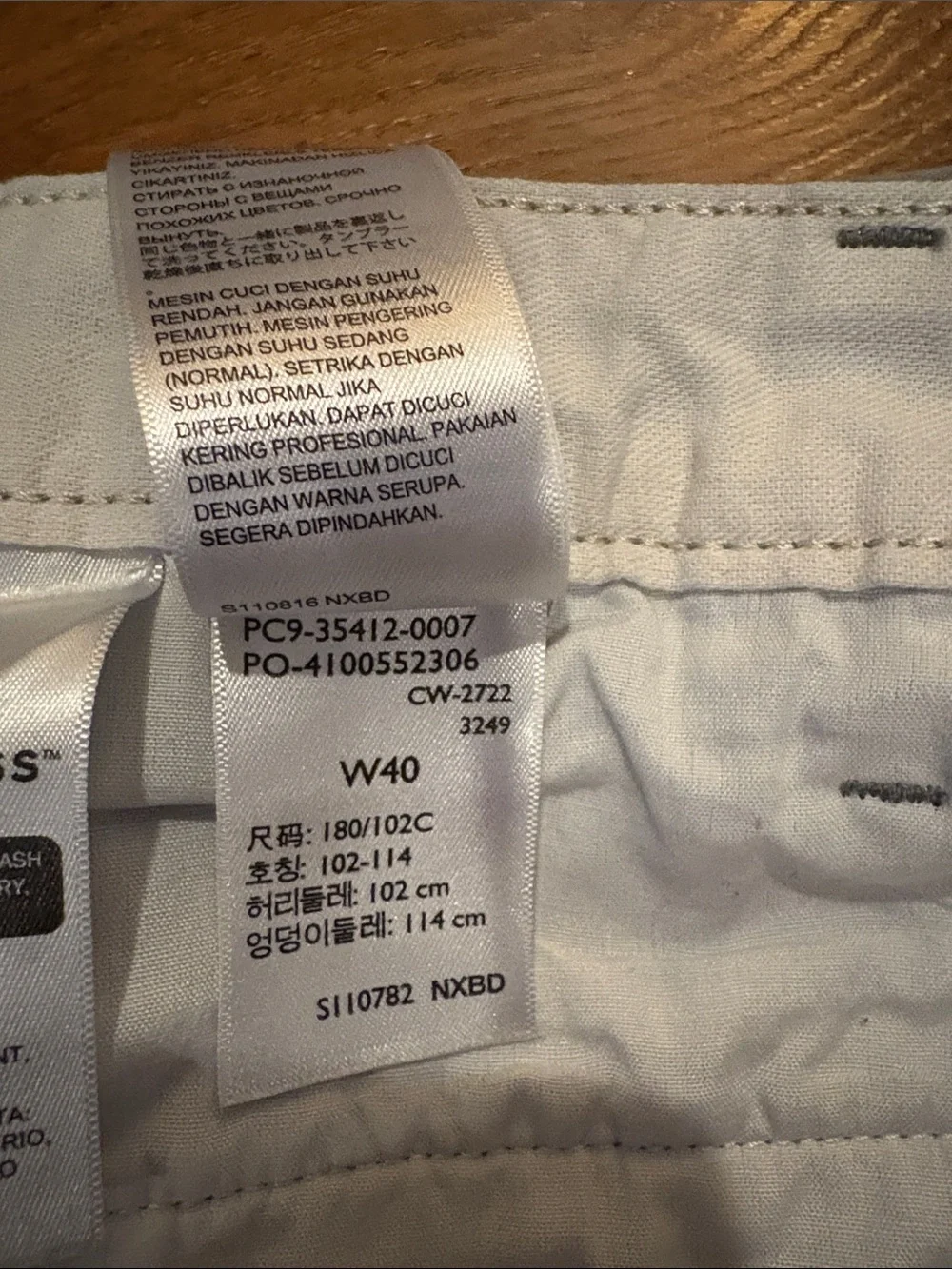 Dockers Men's Gray Flat Front Chino Shorts